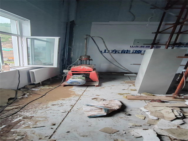 鄂托克地基基础下沉墙体裂缝加固注浆顶升施工